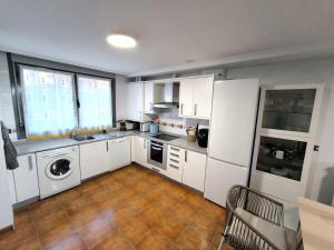 Unifamiliar con jardín, piscina, tenis y pádel