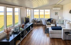 2 Bedroom Stunning Home In Vinderup