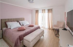 Gorgeous Home In Smrika With Sauna