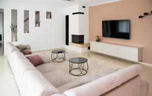 Gorgeous Home In Smrika With Sauna