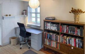 Cozy Home In Horslunde With Wifi