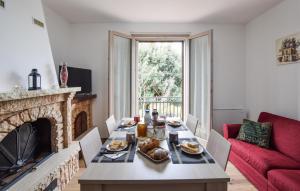 Awesome Home In Marciano Della Chiana