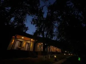 Xalxal Balayi Hotel - 奥古兹