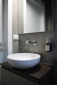 Casa DArtista - Art Experience - Metro M1- AC- WiFi