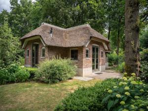 Farmhouse in Veluwe with Sauna and Nature Views