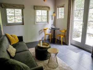 Romantic Loft w Garden Terrace