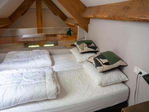 Romantic Loft w Garden Terrace