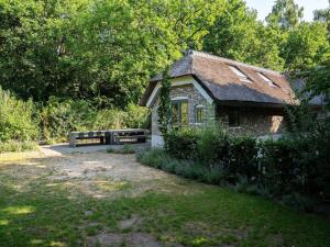 Farmhouse in Veluwe near Speulderbos Forest