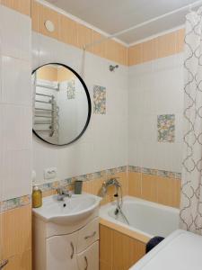 MIAMO apart Вірменська