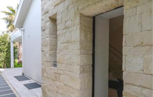 Nice Apartment In Pozzallo With Wifi