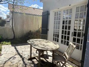 Maison pour 6 pers. proche forêt, terrasse, animaux admis - FR-1-323-469