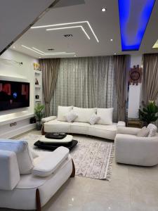 فيلا دوبلكس الشيخ ذايد القاهره ممتازه