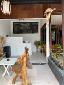 RGJS2r Hostel KARIMUNJAWA