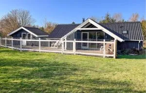Stunning Home In Nakskov With Wifi - Harpelunde