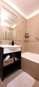 Recoleta Alto Palermo DEBE CONFIRMAR DENTRO DE LAS 24HS POR FAVOR