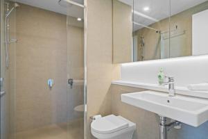 105OP Abnb-Style Spectacular Park View 2BR Apt with Free Parking