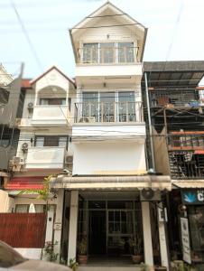 Janes house in the old town 3