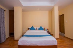 OYO 273 Hotel Rara Palace