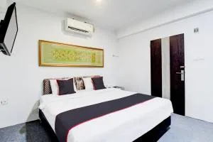Hotel O Jalan Jenderal Sudirman Near Imam Bonjol Square - Solok