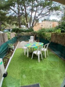 Le Lagos 3 min mer clim Jardin parking
