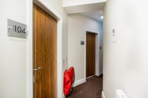 OYO The Arch, Wembly Stadium