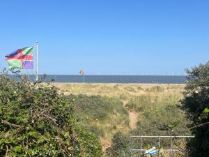 Seaside Haven Retreat - 2 Bedroom Apartment