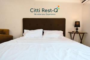 Vinia QC Studio Across Trinoma with Free Fast Wi-Fi