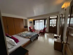 The Moon River - 佩林