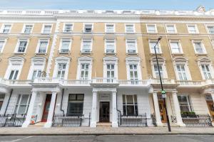 OYO Townhouse Apollo