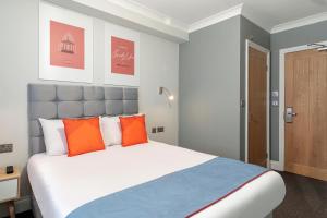 Standard Double Room room in OYO Townhouse Apollo