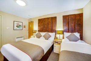 Brentwood Aberdeen City Centre near Street