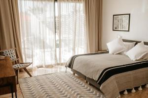 Luxury 5-Suite Villa with Heated Pool, Steam Room & Games