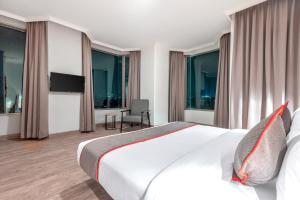 Super OYO Townhouse 2 Hotel Gunung Sahari