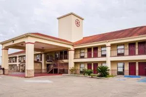 OYO Hotel LSU - سانت فرانسيسفيل