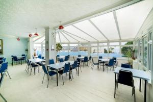 Marina Hotel