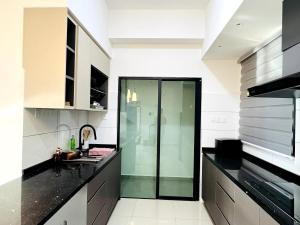 Sunshine Residence Kekloksi View 2R 4pax