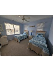 Oceanfront Beach Badgesequipment Wifi Decks Hot Tub Outdoor Shower