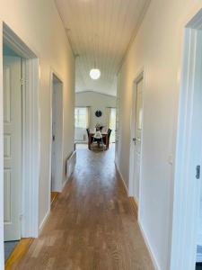 Lovely Cottage With Secluded Garden