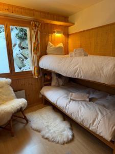 Authentic swiss chalet by Jolidi