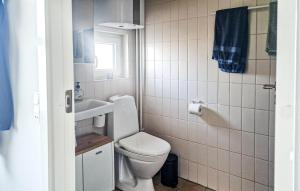1 Bedroom Amazing Apartment In Løkken