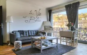Beautiful Apartment In Bouillon - Dohan