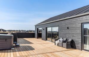 Beautiful Home In Løkken With Wifi