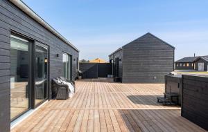 Beautiful Home In Løkken With Wifi