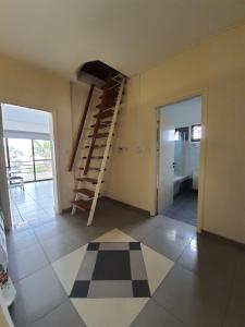 Bright and Cozy 2-Bedroom Apartment in Strovolos