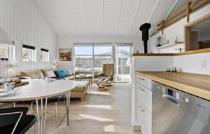 3 Bedroom Nice Home In Otterup