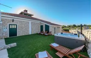 Nice Home In Novalja With Wifi - Borovići