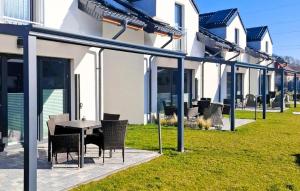 Amazing Home In Wodnica With Wifi