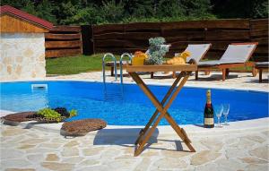 Stunning Home In Gospic