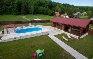 Stunning Home In Gospic