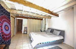 Maisons de vacances Gorgeous Home In Laroque Des Alberes : photos des chambres
